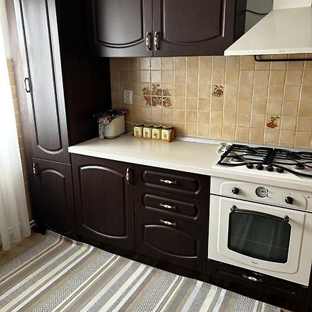 Lalelelor Apartment スチャヴァ エクステリア 写真